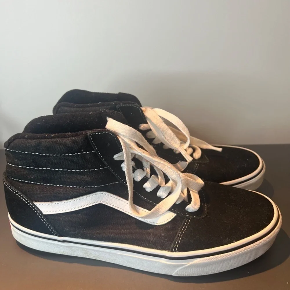 VANS Black Off the Wall Everyday Wear Size 8.5 men’s